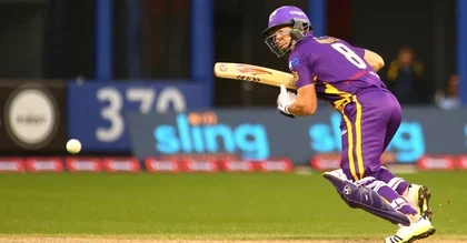 T20 cricket betting strategy guide featuring powerplay analysis player form and match tactics